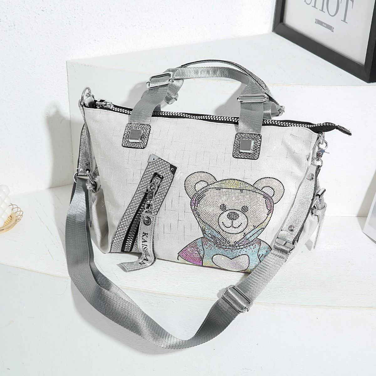 Trendy Teddy Bear Appliqué Shoulder Bag in Silver 60247