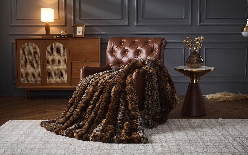 Chic Leopard Print Faux Fur Blanket (130cm*160cm) BLK020